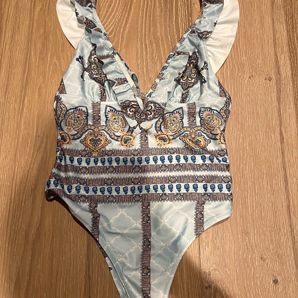 Some Days Lovin Women’s One Piece Swimsuit, Size Small